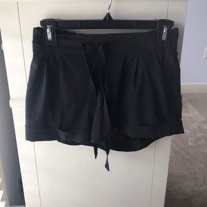 Spring break away lululemon shorts. Size 4 black